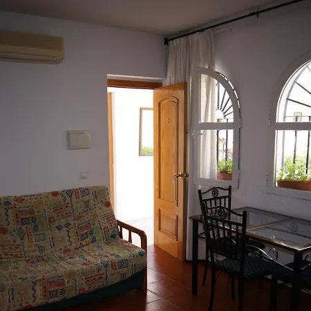 Πανσιόν Alcazar I 2*